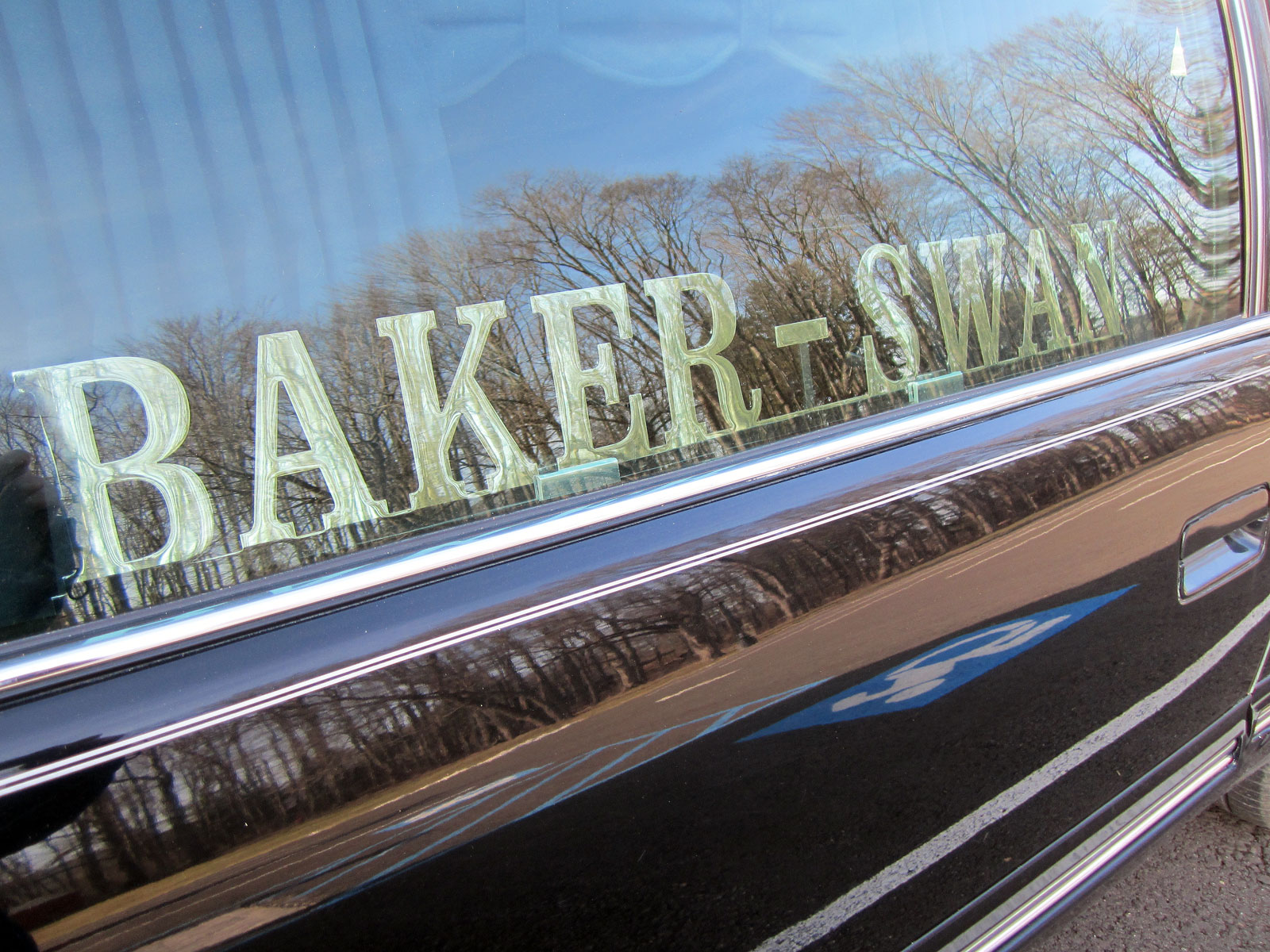 baker-swan-car