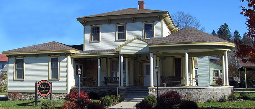 Liz and Todd's Glamorous Purple Container House in Northport